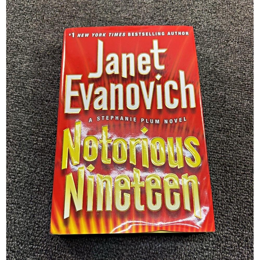 Janet Evanovich Notorious Nineteen Stephanie Plum Ser. 2012 Hardcover DJ